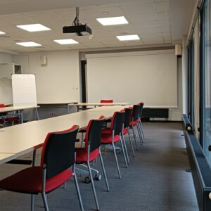 Sala konferencyjna D, 28 Czerwca 1956r. 404