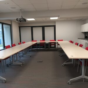 Sala konferencyjna D, 28 Czerwca 1956r. 404